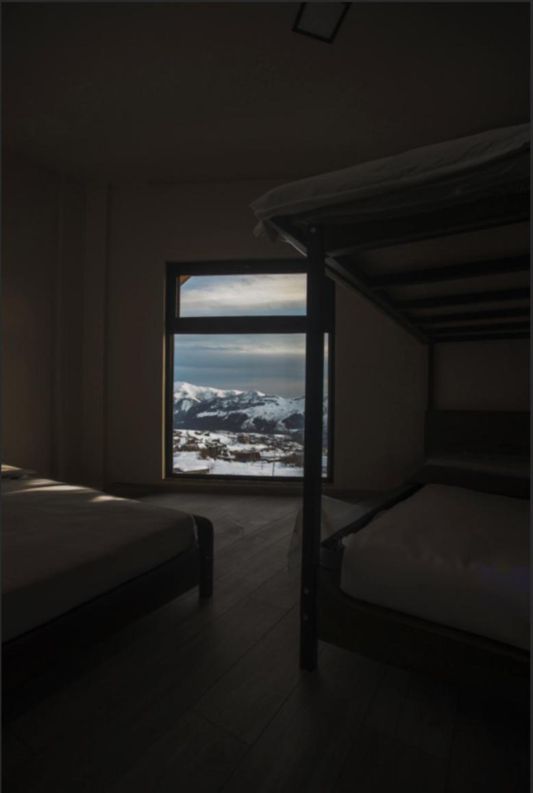 The Hills Hostel Gudauri Bagian luar foto